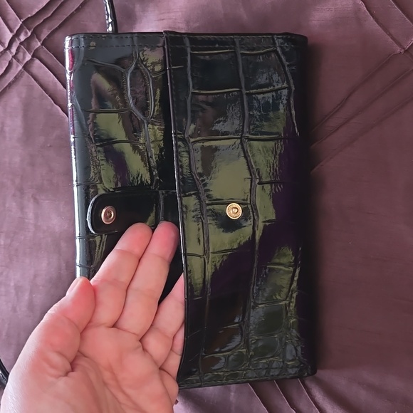 Liz Claiborne mini shouder bag. - Picture 6 of 6